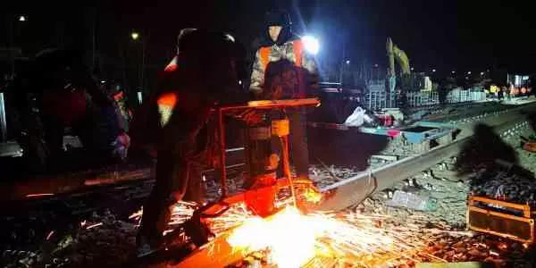 今日頭條、北京日報：13號線清河站撥線工程倒計時，京城地鐵首  次鋪上樹脂軌枕